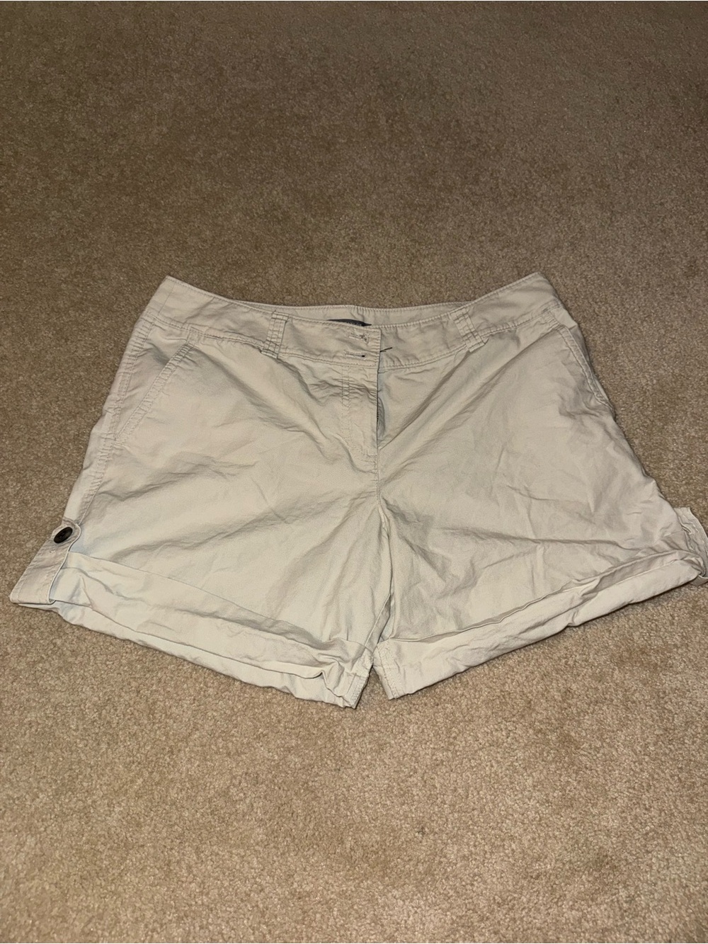 Women's Cotton Roll-Cuff Shorts in Light Cream